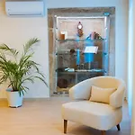 Burgo House Apartment