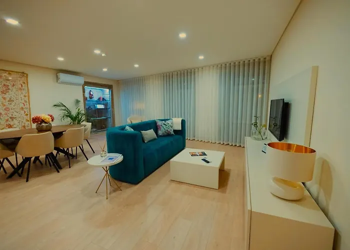 アパート Burgo House トランコゾ